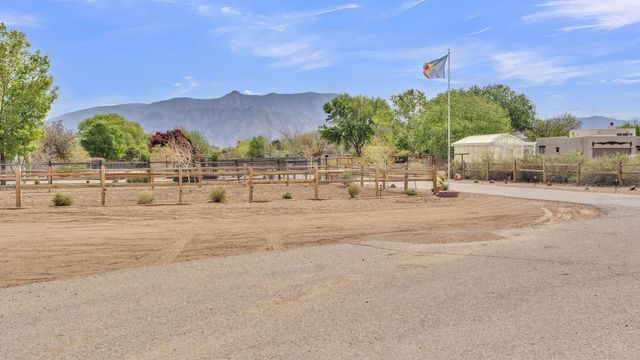 23 Paseo C De Baca Road, Corrales, NM 87048