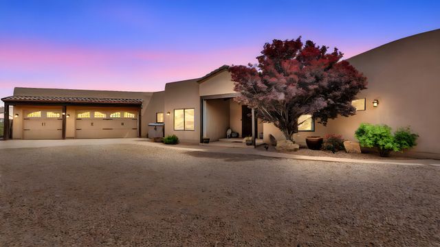 23 Paseo C De Baca Road, Corrales, NM 87048