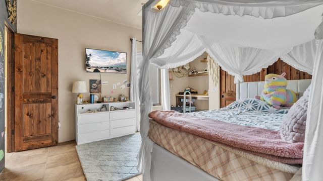 23 Paseo C De Baca Road, Corrales, NM 87048