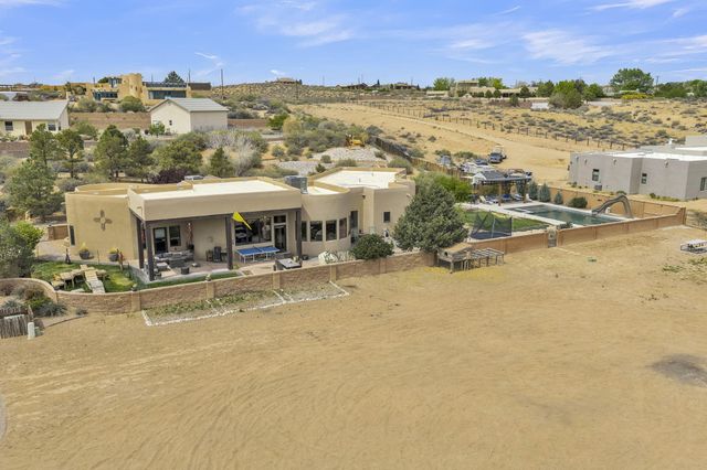 23 Paseo C De Baca Road, Corrales, NM 87048