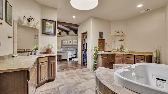 23 Paseo C De Baca Road, Corrales, NM 87048