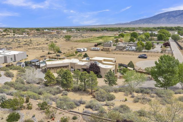 23 Paseo C De Baca Road, Corrales, NM 87048