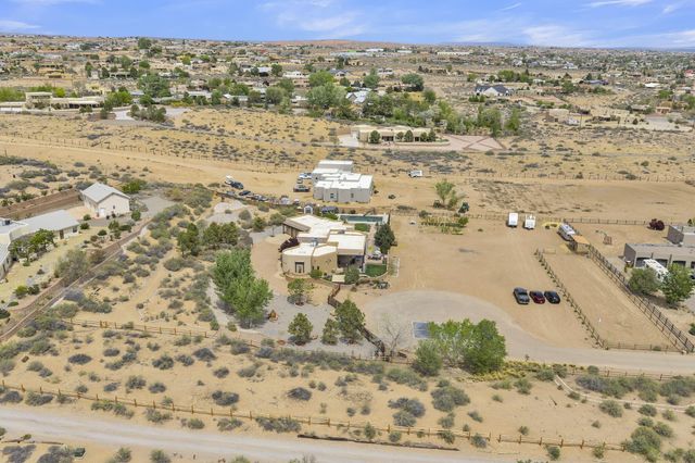 23 Paseo C De Baca Road, Corrales, NM 87048