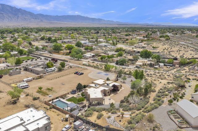 23 Paseo C De Baca Road, Corrales, NM 87048