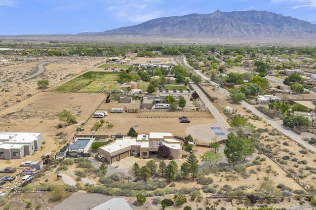 23 Paseo C De Baca Road, Corrales, NM 87048