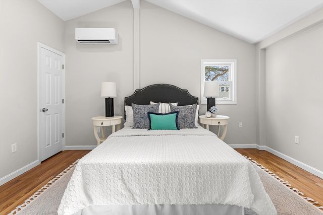 5 Bell Rd Ext, Bourne, MA 02532