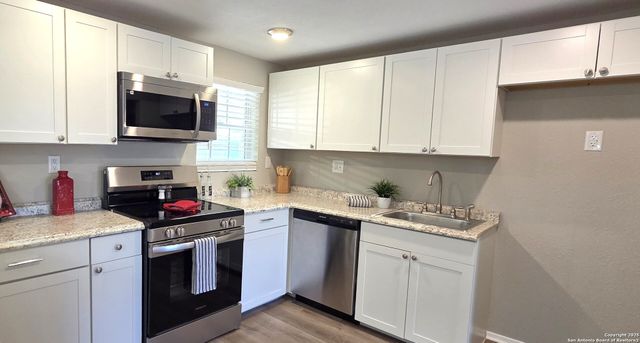 349 Avenue D, Poteet, TX 78065