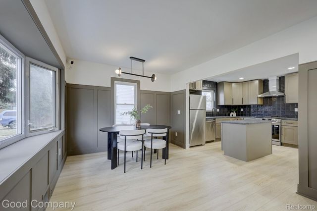 3221 Harris Street, Ferndale, MI 48220