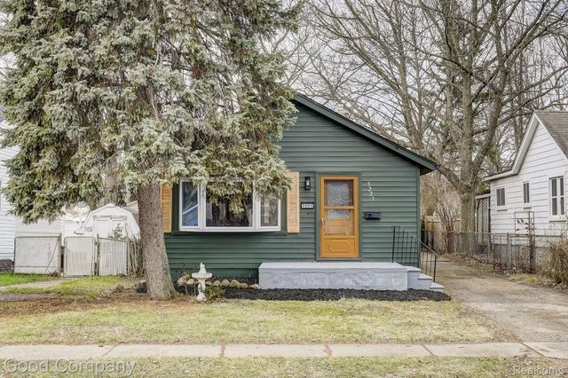 3221 Harris Street, Ferndale, MI 48220