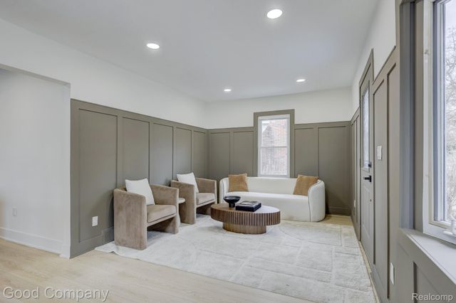 3221 Harris Street, Ferndale, MI 48220