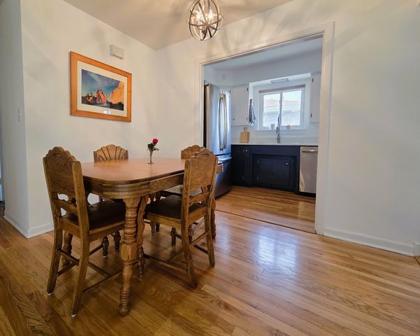 220 S President Street, Wheaton, IL 60187