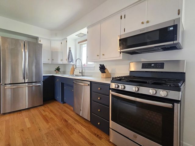 220 S President Street, Wheaton, IL 60187