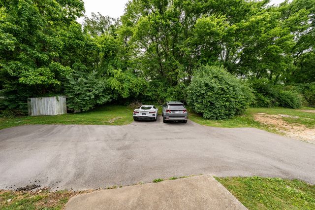 3316 Niagara Dr, Nashville, TN 37214