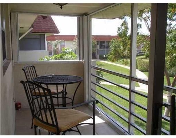 22765 SW 66th Avenue 204, Boca Raton, FL 33428