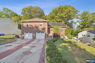 63 Hemlock Road, Little Falls, NJ 07424