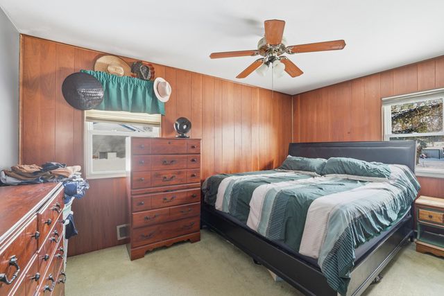 2447 Minnehaha Avenue E, Maplewood, MN 55119