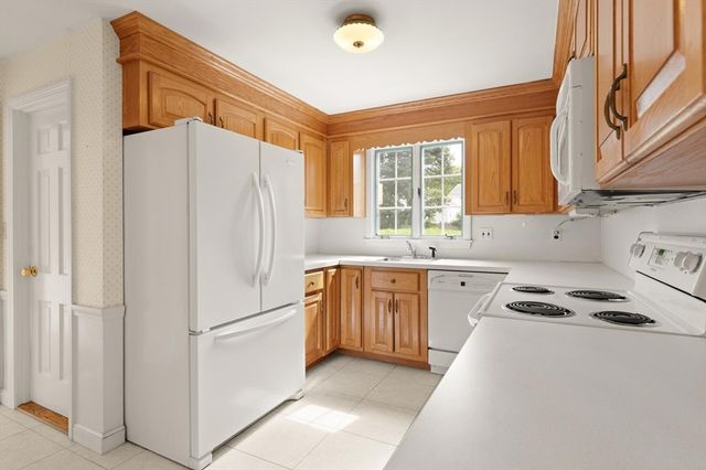 44 Pennsylvania Ave., Reading, MA 01867
