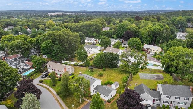44 Pennsylvania Ave., Reading, MA 01867
