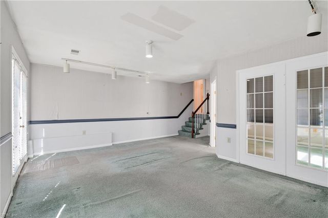 1800 Clearwater CT, Newport News, VA 23602
