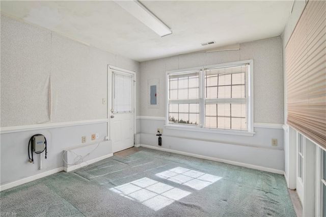 1800 Clearwater CT, Newport News, VA 23602