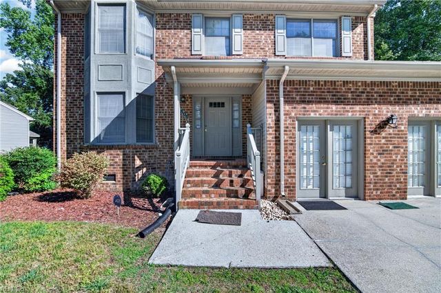1800 Clearwater CT, Newport News, VA 23602