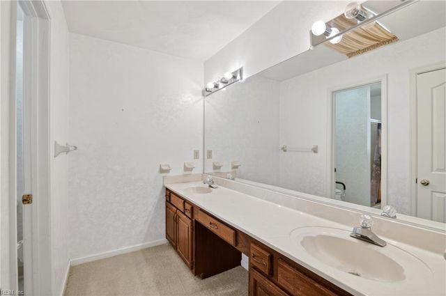1800 Clearwater CT, Newport News, VA 23602