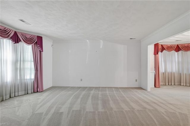 1800 Clearwater CT, Newport News, VA 23602