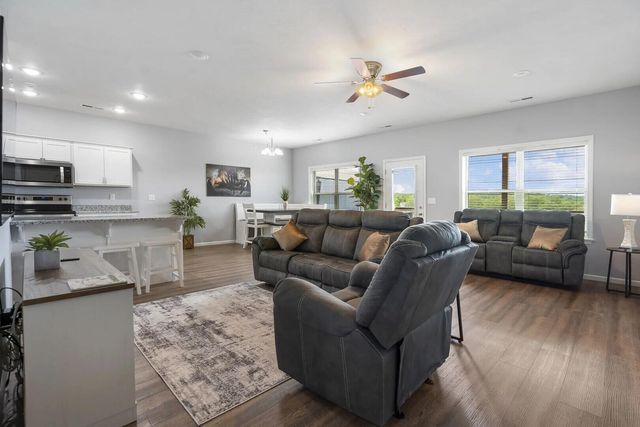 41 Bunker Drive 4, Branson West, MO 65737