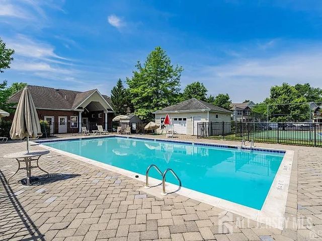 120 Forest Drive, Piscataway, NJ 08854