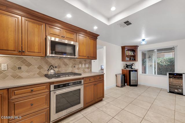 16 Valley Crest Road, Simi Valley, CA 93065