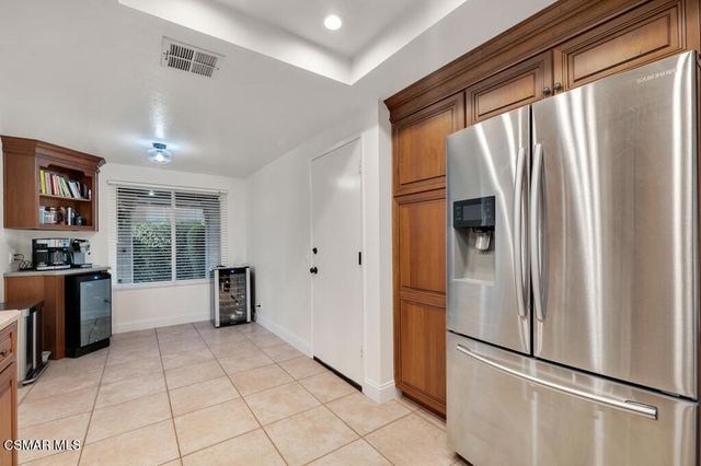 16 Valley Crest Road, Simi Valley, CA 93065