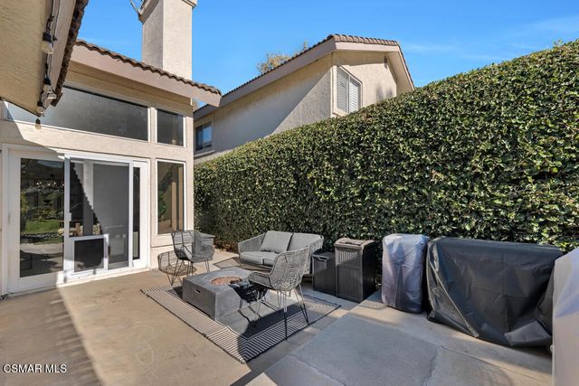 16 Valley Crest Road, Simi Valley, CA 93065