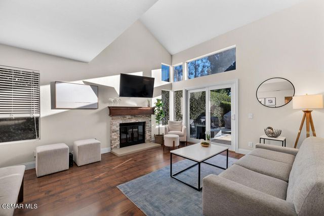 16 Valley Crest Road, Simi Valley, CA 93065