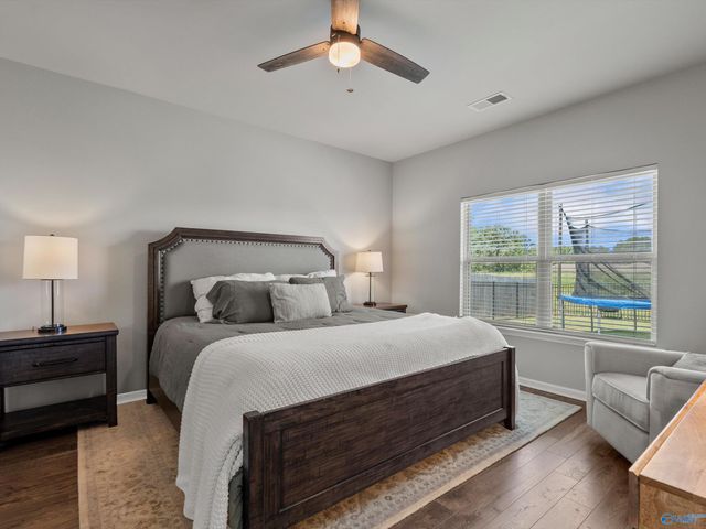 14549 London Lane, Athens, AL 35613