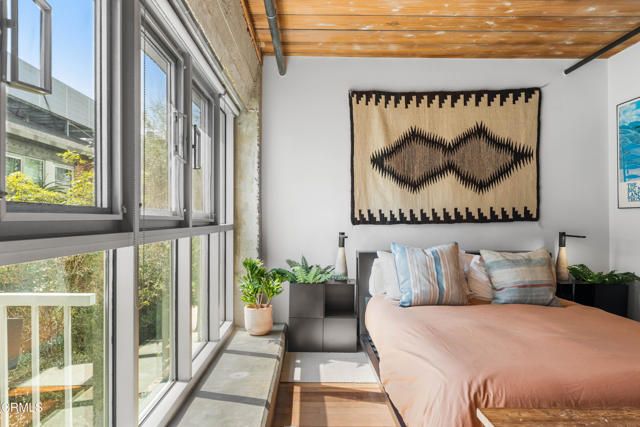 530 S Hewitt Street 244, Los Angeles, CA 90013