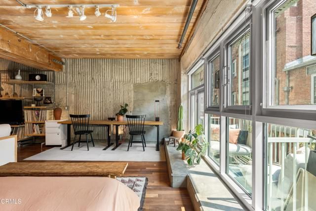 530 S Hewitt Street 244, Los Angeles, CA 90013