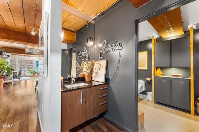 530 S Hewitt Street 244, Los Angeles, CA 90013