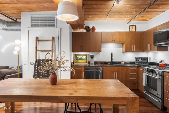 530 S Hewitt Street 244, Los Angeles, CA 90013