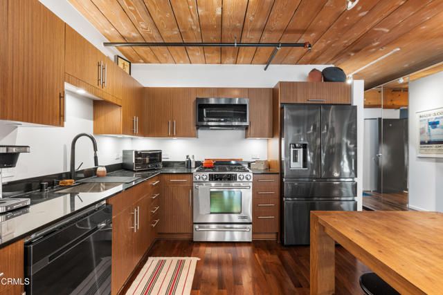 530 S Hewitt Street 244, Los Angeles, CA 90013