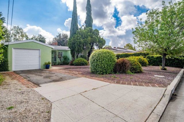 6040 Laurelgrove Avenue, North Hollywood, CA 91606