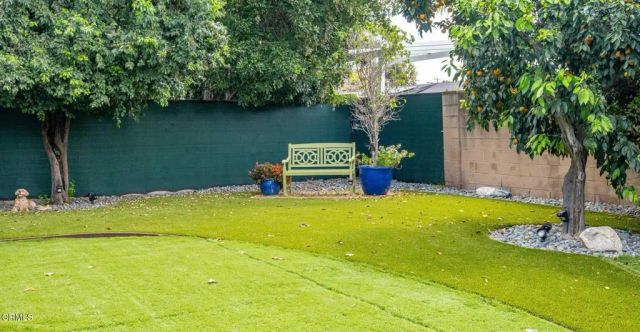 6040 Laurelgrove Avenue, North Hollywood, CA 91606