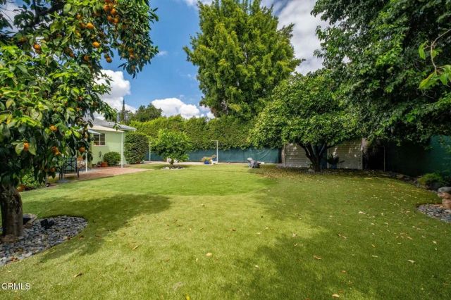 6040 Laurelgrove Avenue, North Hollywood, CA 91606