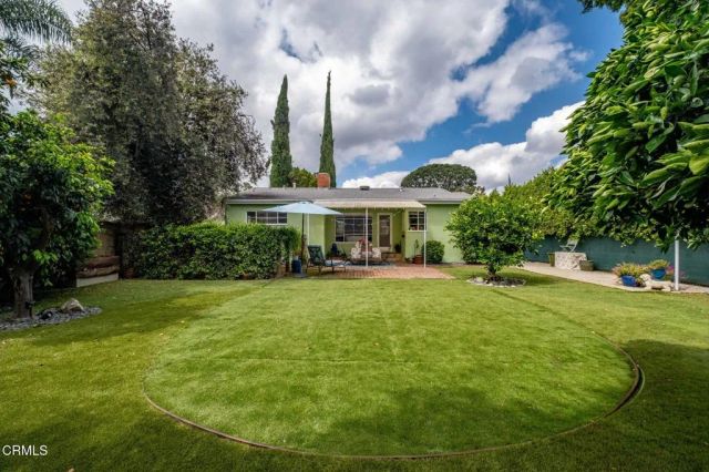 6040 Laurelgrove Avenue, North Hollywood, CA 91606