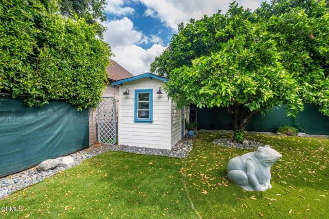 6040 Laurelgrove Avenue, North Hollywood, CA 91606