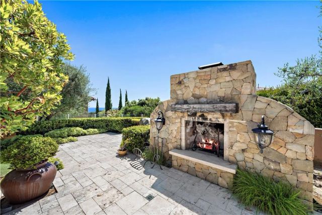 16 Sunset Cove, Newport Coast, CA 92657