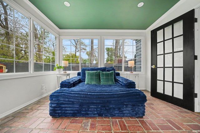 53281 Oakton Drive, South Bend, IN 46635