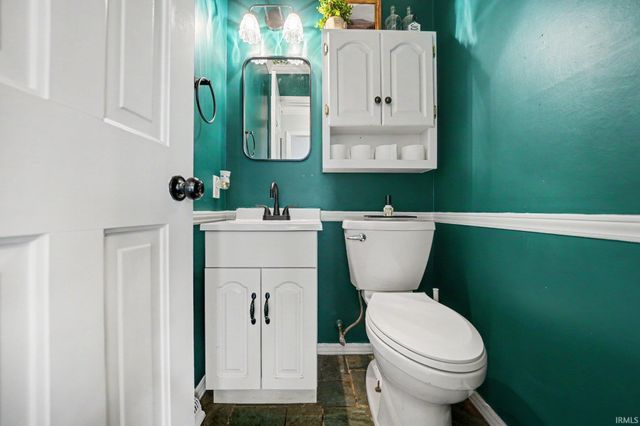 53281 Oakton Drive, South Bend, IN 46635