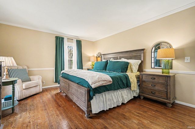 53281 Oakton Drive, South Bend, IN 46635