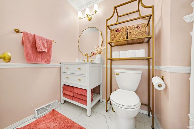 53281 Oakton Drive, South Bend, IN 46635