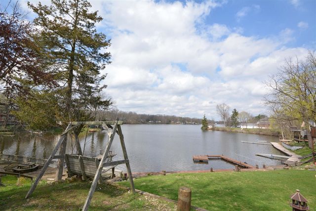 601 N Kalamazoo Street, Paw Paw, MI 49079
